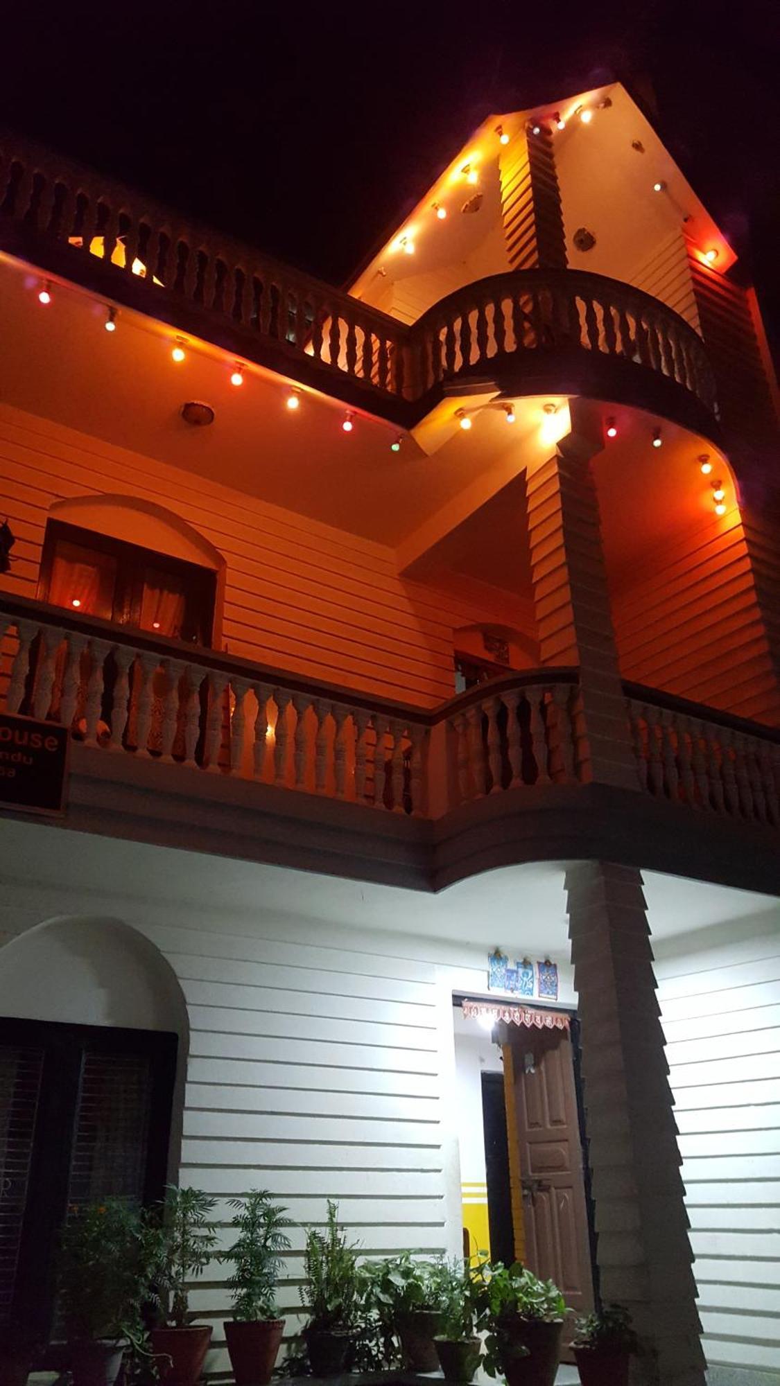 Bnb Royal Tourist House กาฐมาณฑุ ภายนอก รูปภาพ